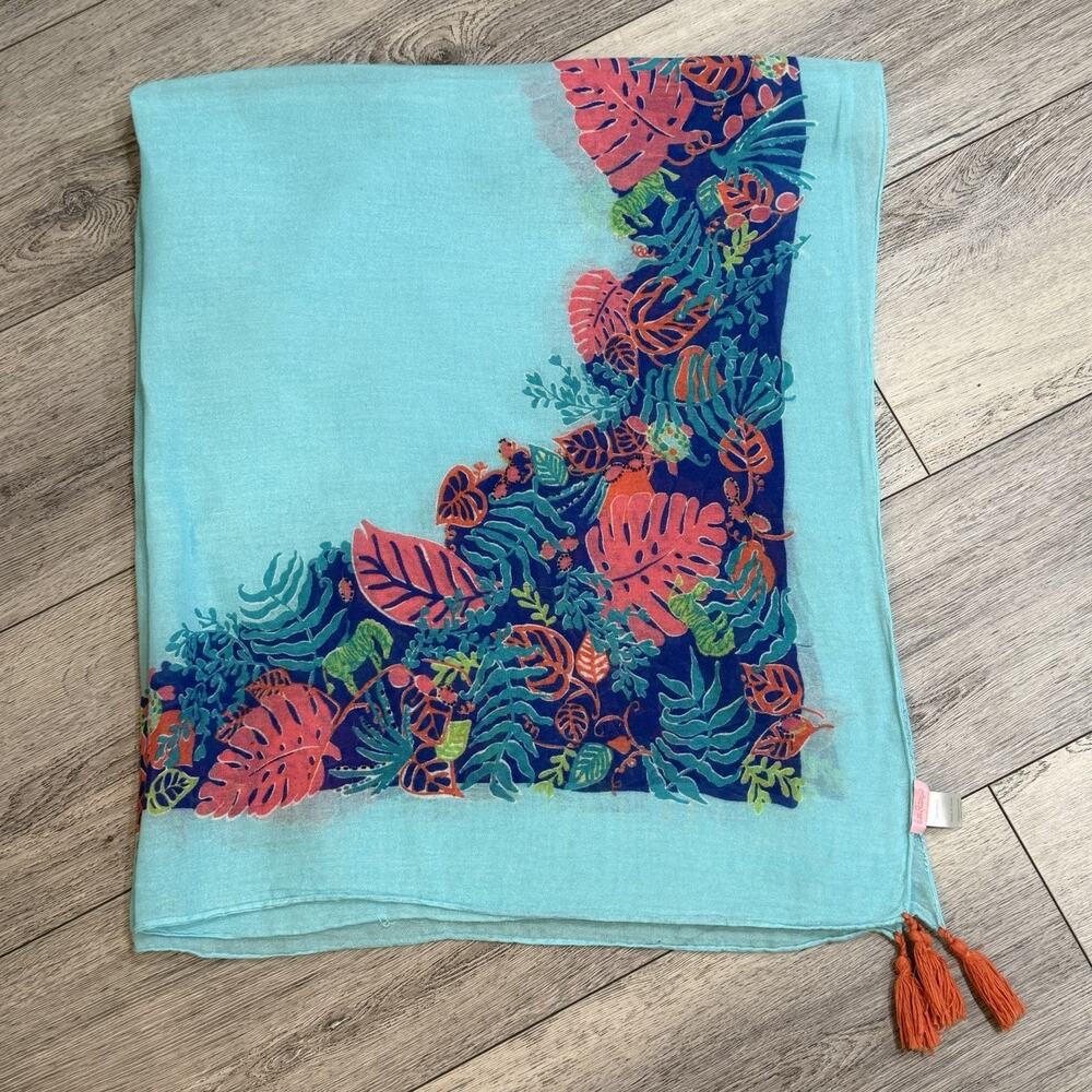 Lilly Pulitzer Aqua Coral Print Scarf 52”x45” Preppy Murfree Tassel Resortwear